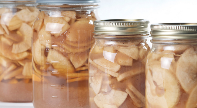 Apple Pie Filling in Mason Jars 